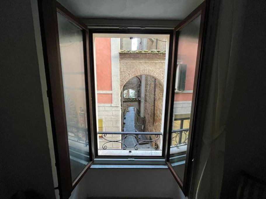 A Due Passi Da Piazza Grande Apartment มอนติปุลเชียโน ภายนอก รูปภาพ