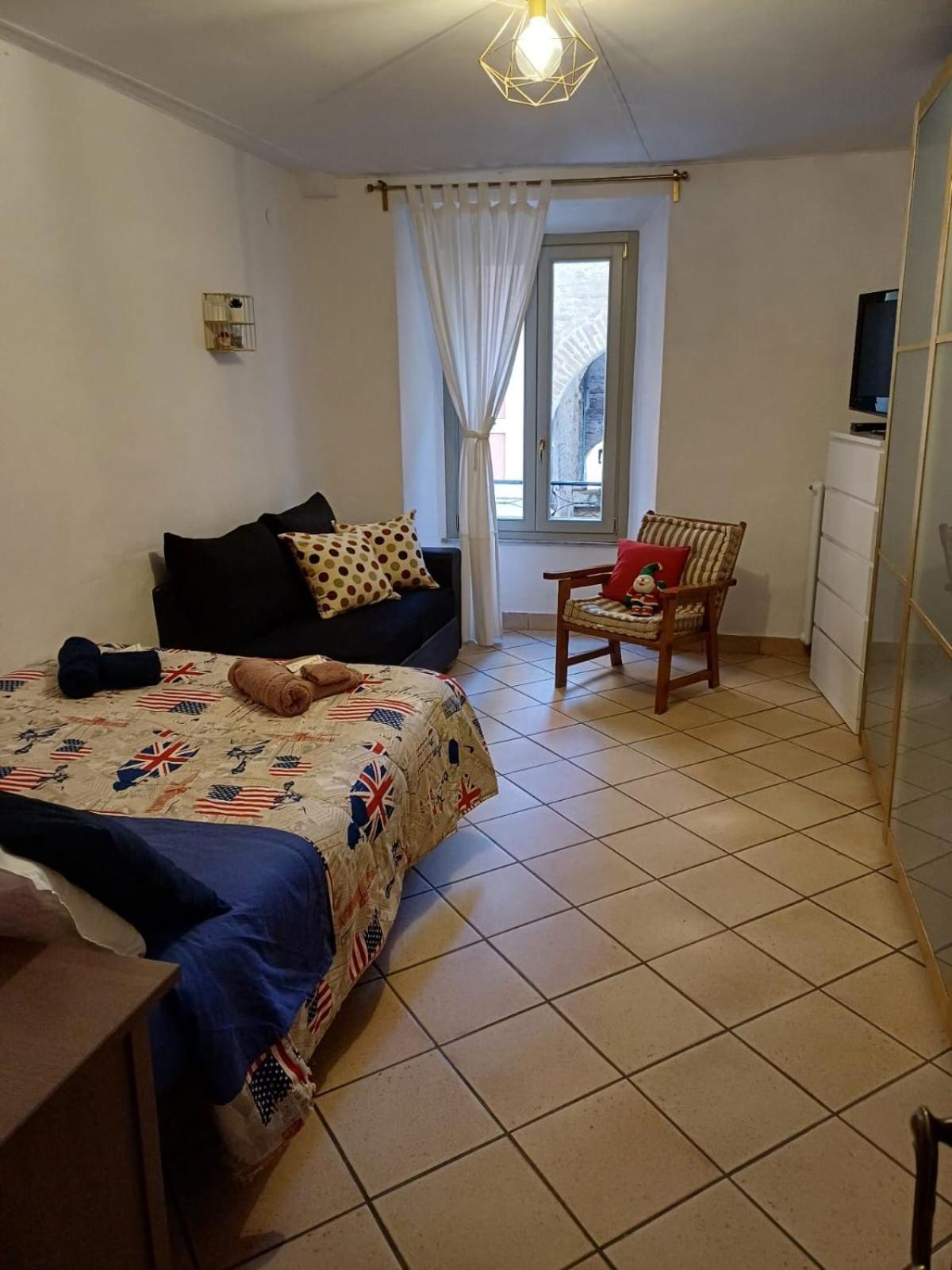 A Due Passi Da Piazza Grande Apartment มอนติปุลเชียโน ภายนอก รูปภาพ